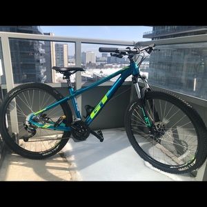 Meet your Posher, Jane